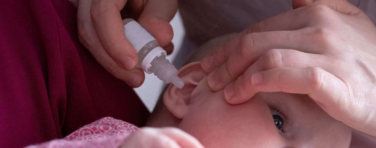 como tratar otite do bebé