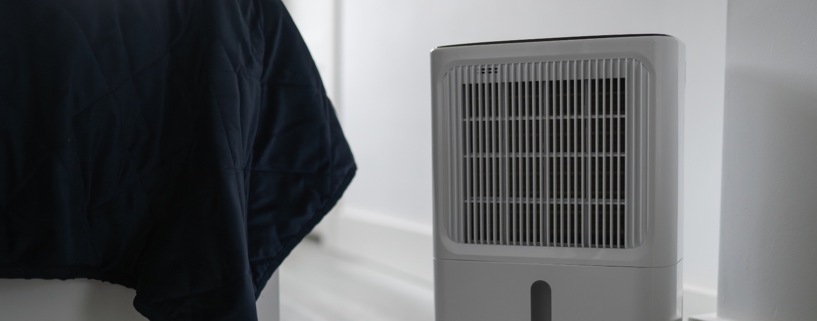 desumidificador num quarto