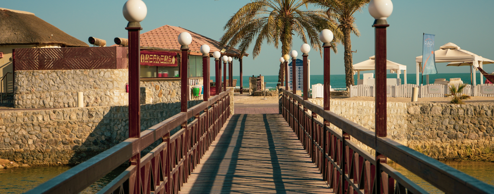 Passadiço para a Praia no Verão