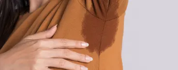 mancha de suor em camisola 
