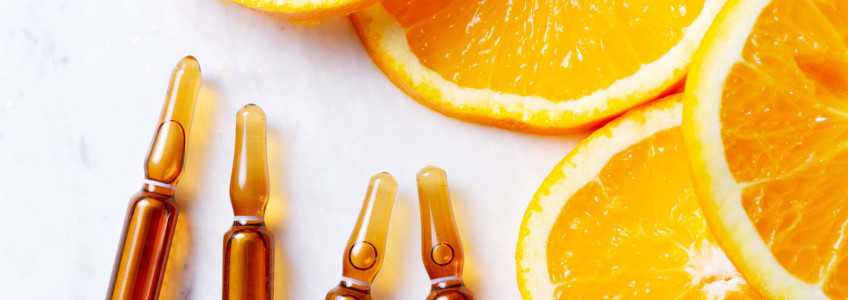 laranja e suplemento de vitamina c em ampolas 